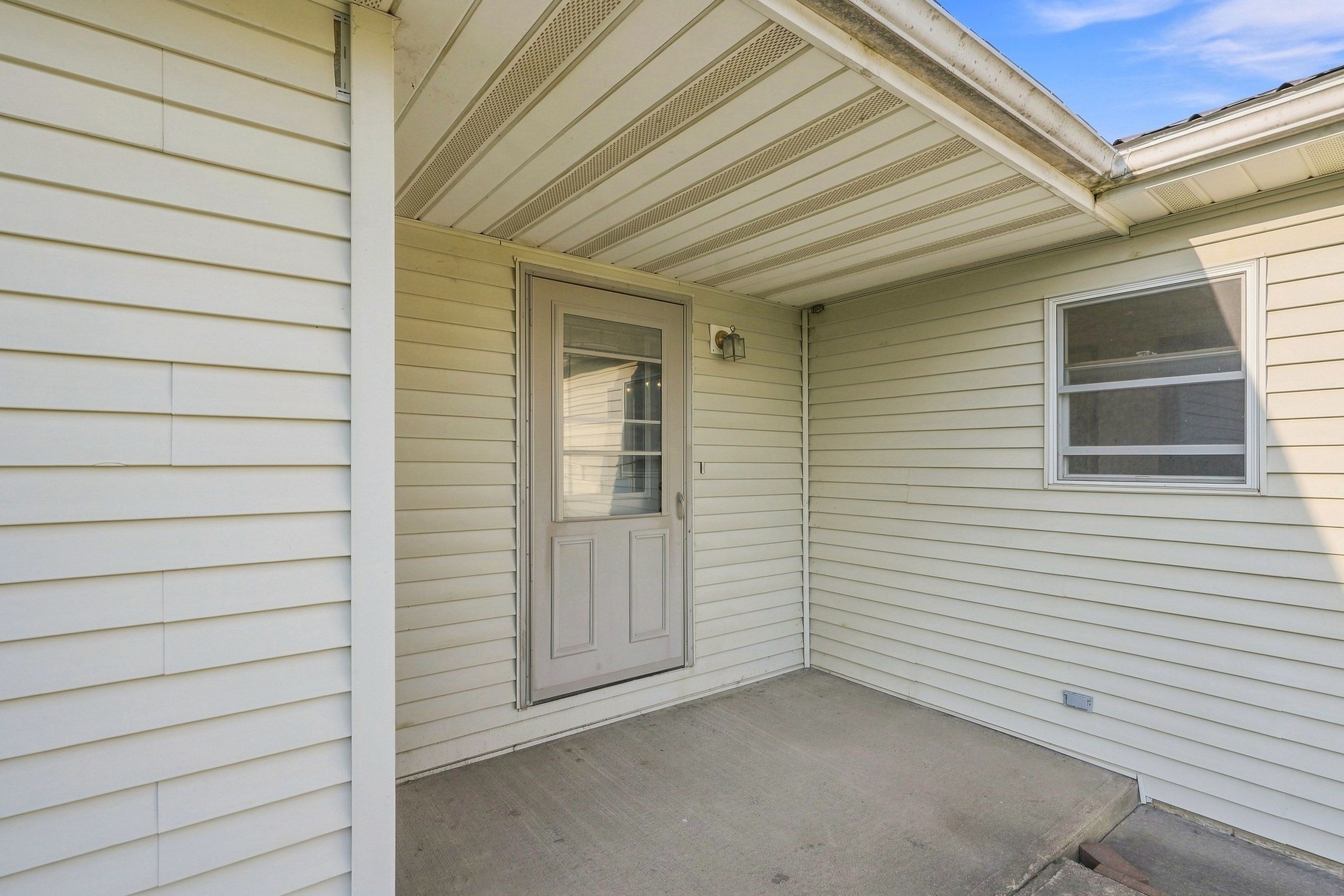 Listing Photo: 2960 160th St 0029-